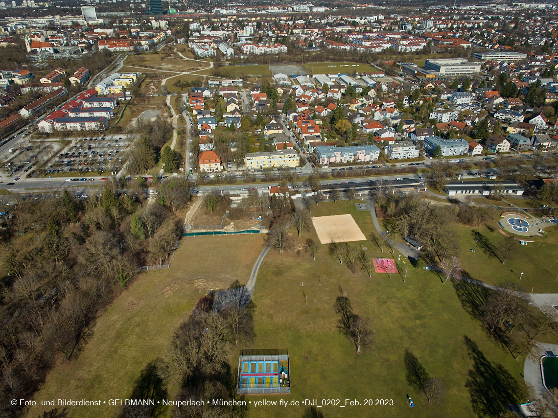 20.02.2023 - der Ostpark im zu warmen Februar 2023 in Neuperlach